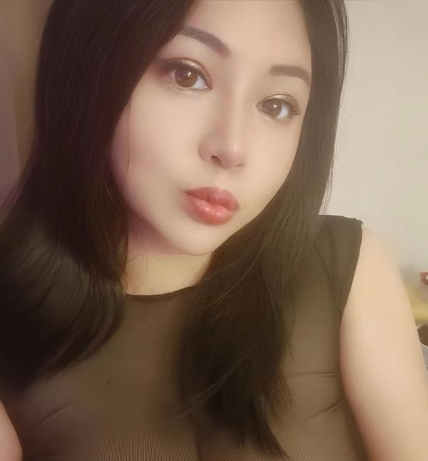 透视装少妇