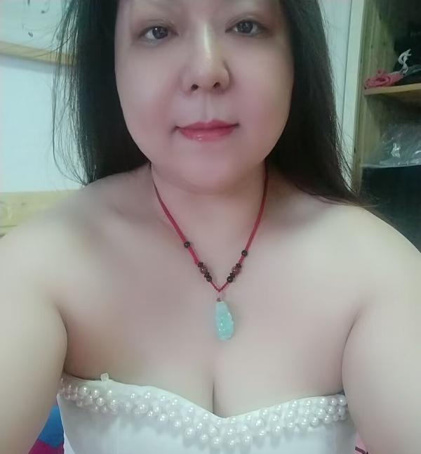 武昌丰满骚妇姐姐
