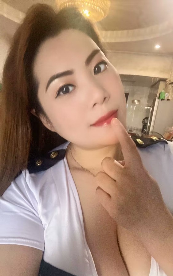 巨乳少妇