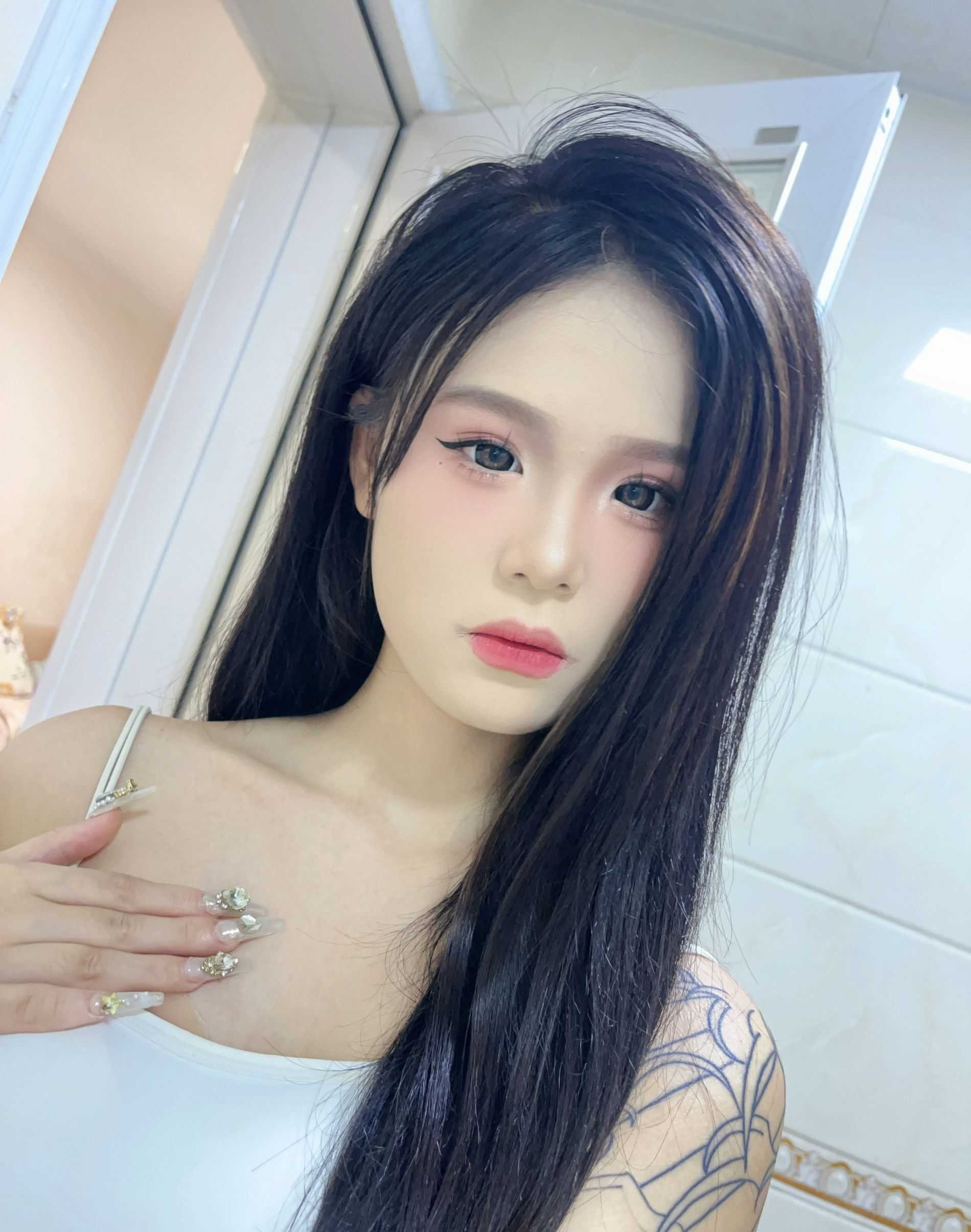 05年刚下海的妹子