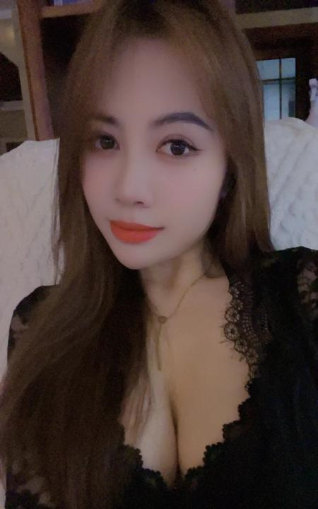 天心轻熟女服务妹子