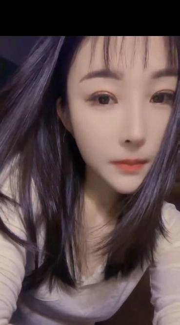 美甲兼职安静儿