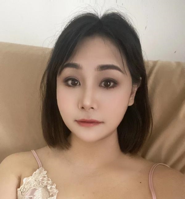 服务控端庄美女