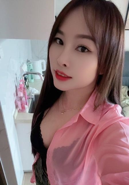 浦东舌吻梦瑶