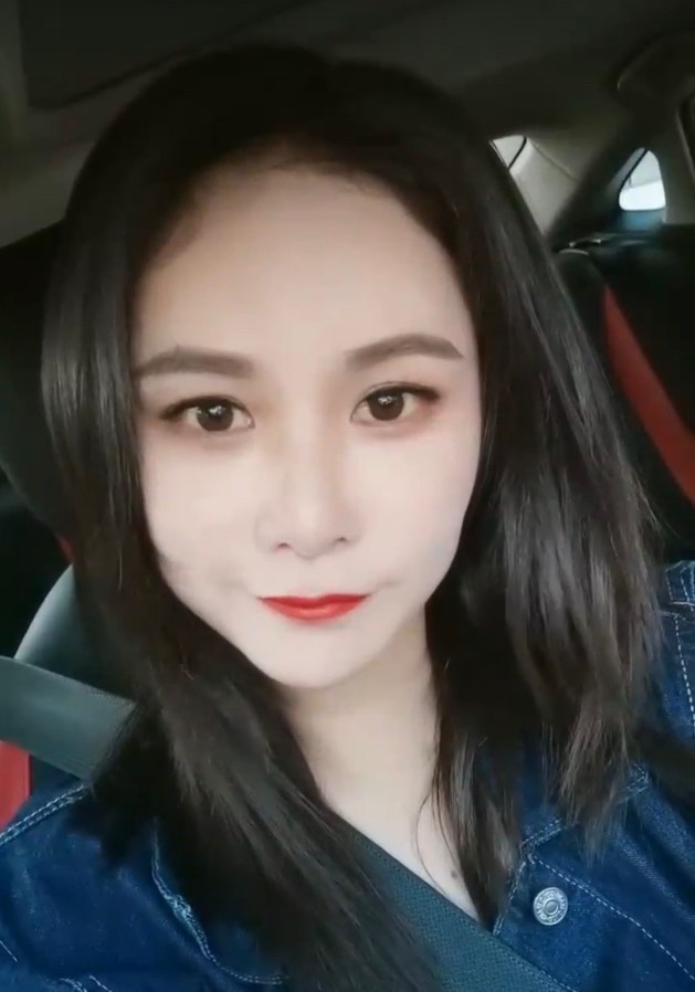 杭州联庄性感轻熟女饼干