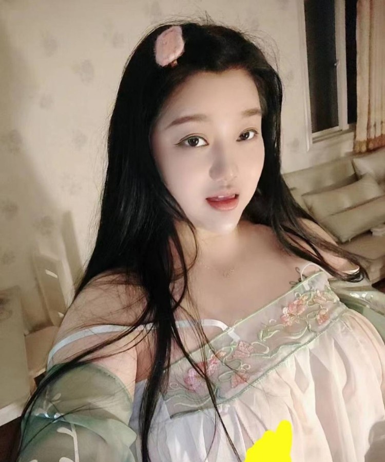 安徽合肥大胸大屁股妹子