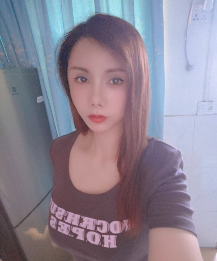 在福永，会所出来的少妇