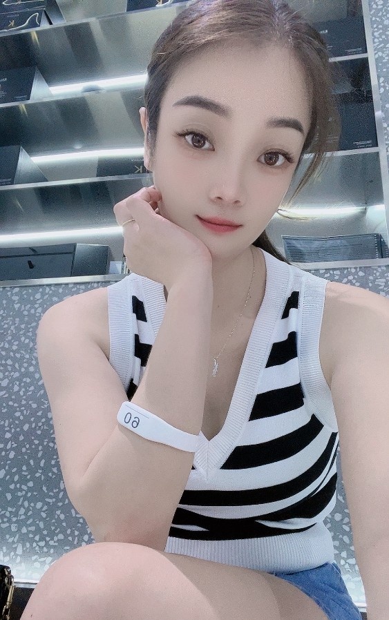 极品性价比美女