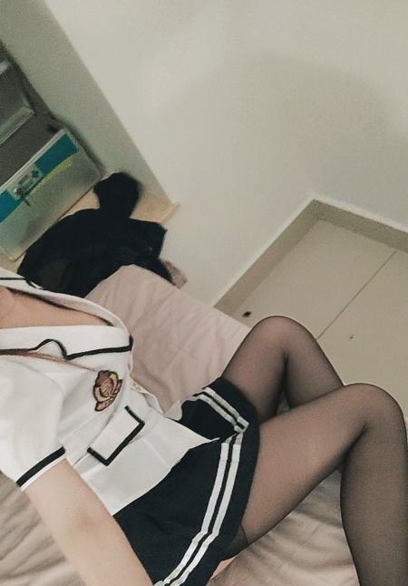 天河巨乳露露