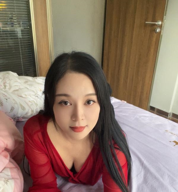 南山瑜伽小姐姐
