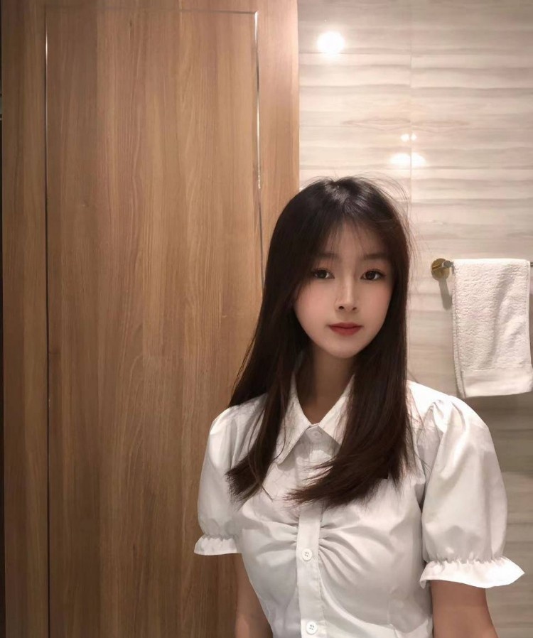 涧西区娇小美女（可冲）