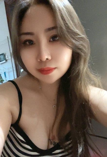 丹竹头小少妇