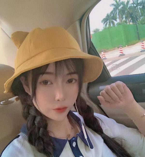 成华清纯颜射小鱼