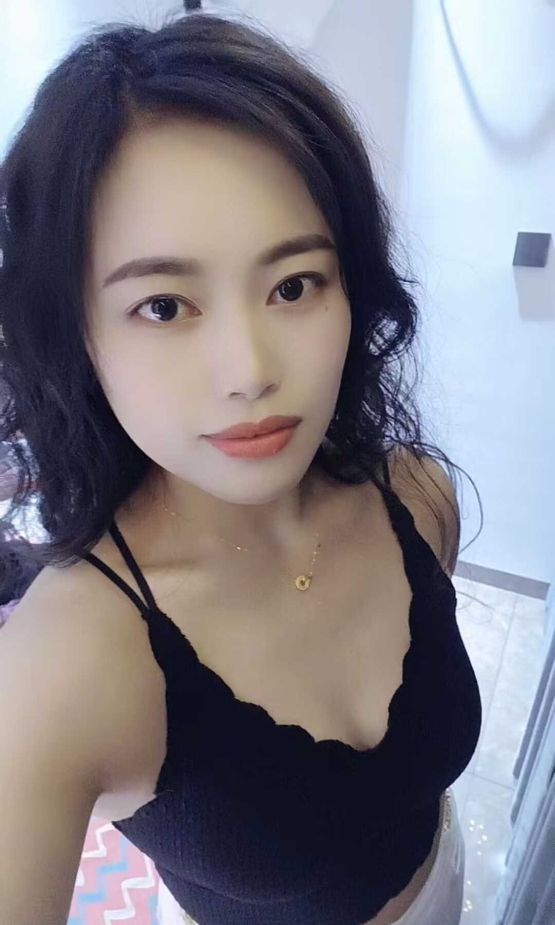 大嘴少妇服务很好
