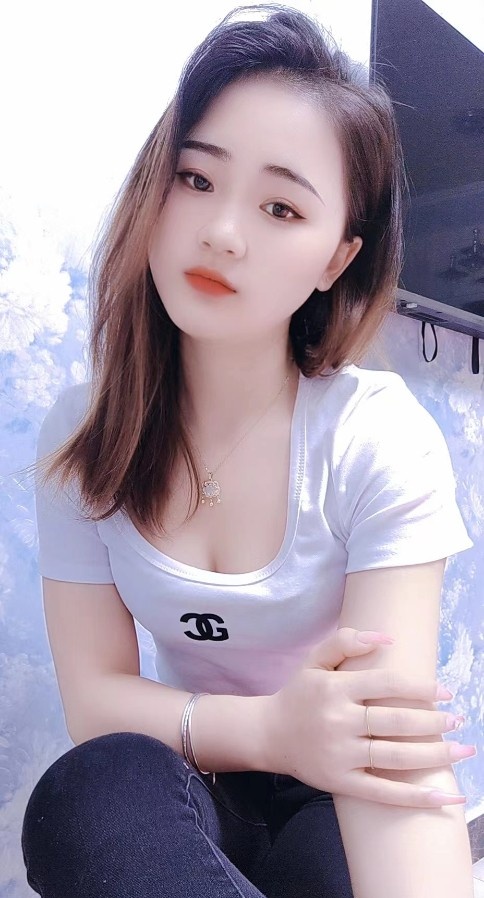 有肉感的小熟女