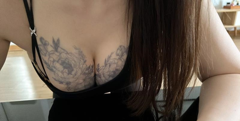 徐汇C胸白嫩小姐姐