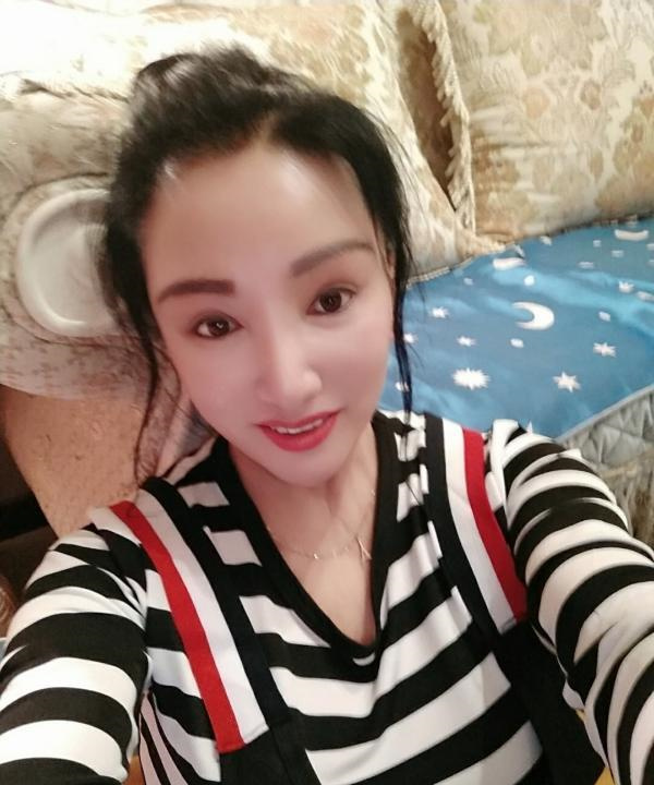 可飞的姐姐