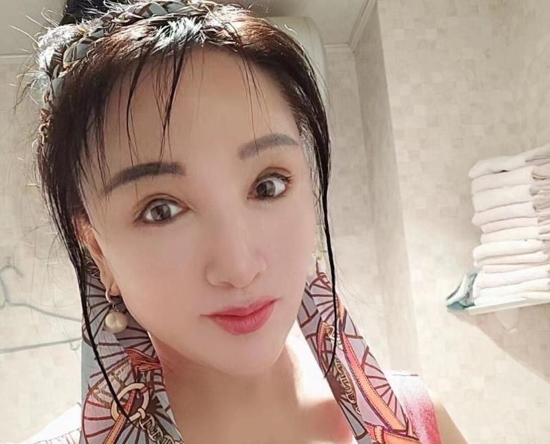 可飞的姐姐