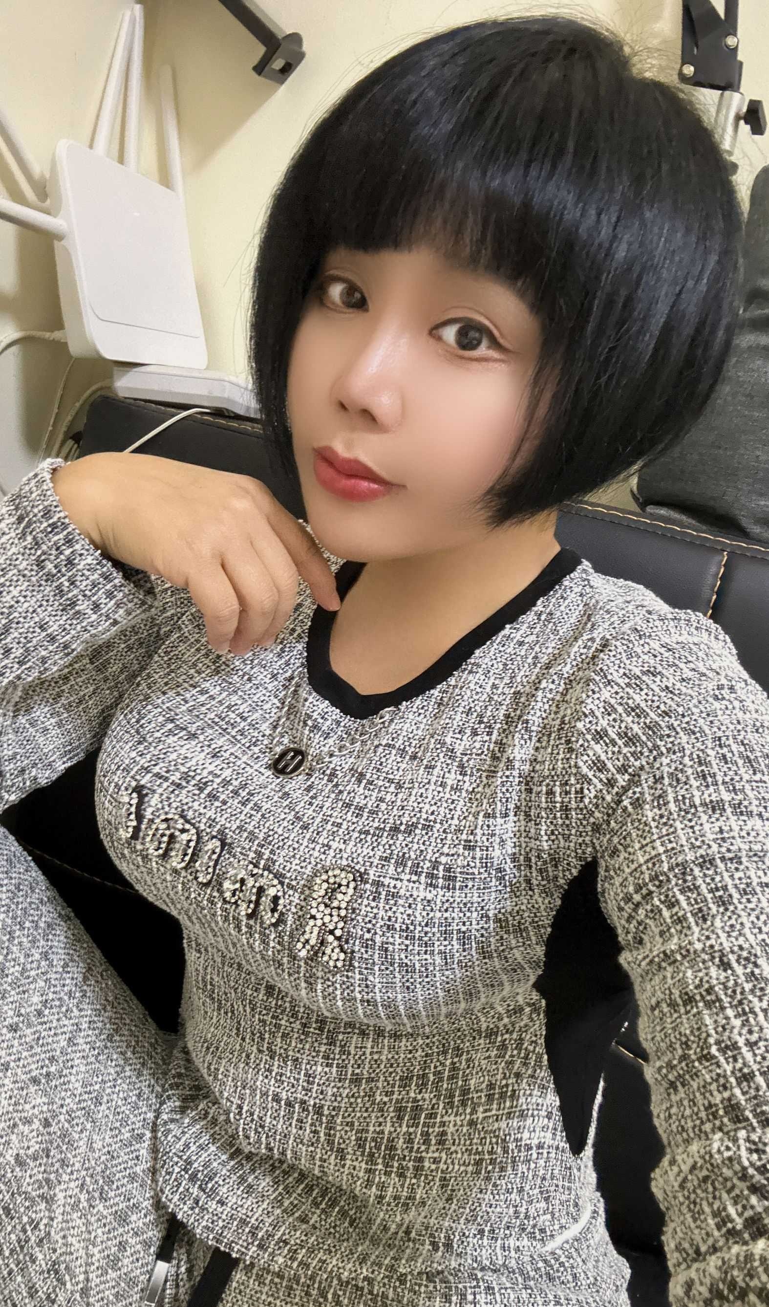 乖巧胸大服务系少妇