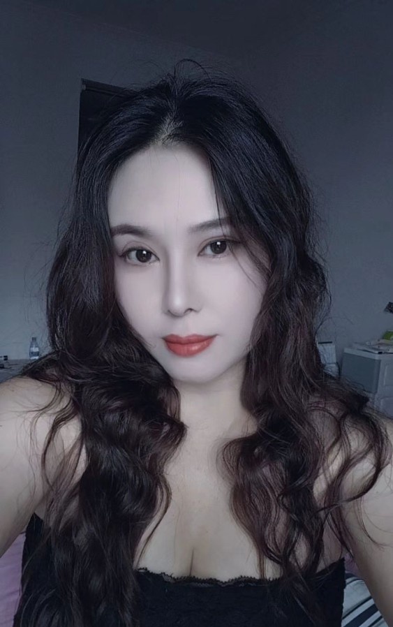莉莉娅