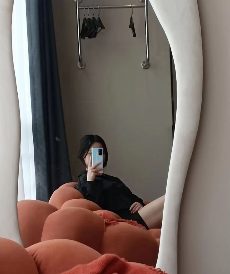 年轻漂亮妹纸