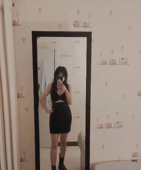 胸大性感服务好妹子