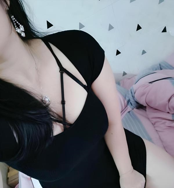 青浦大胸少妇梦儿