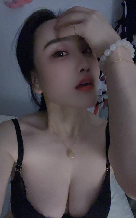 风骚制服少妇