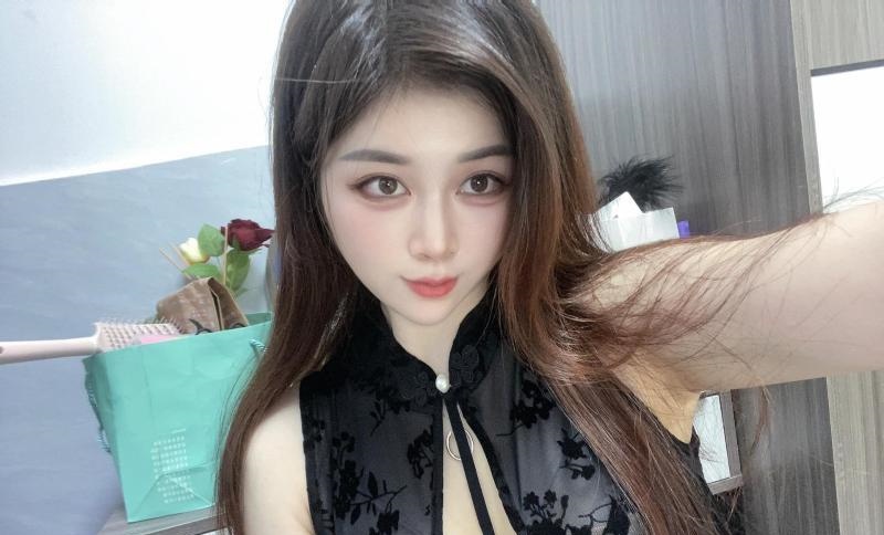 性感D奶大眼睛