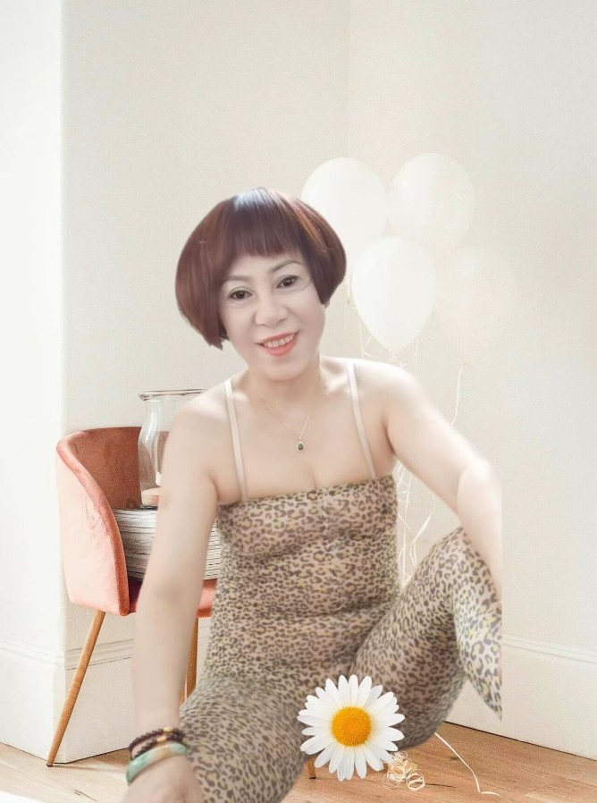 榨汁泄火熟女