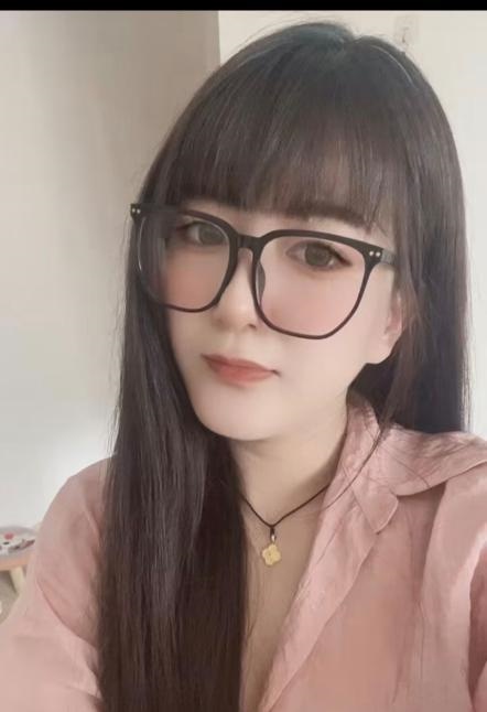 莹莹小骚货
