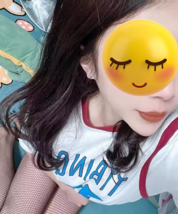 长腿兼职妹