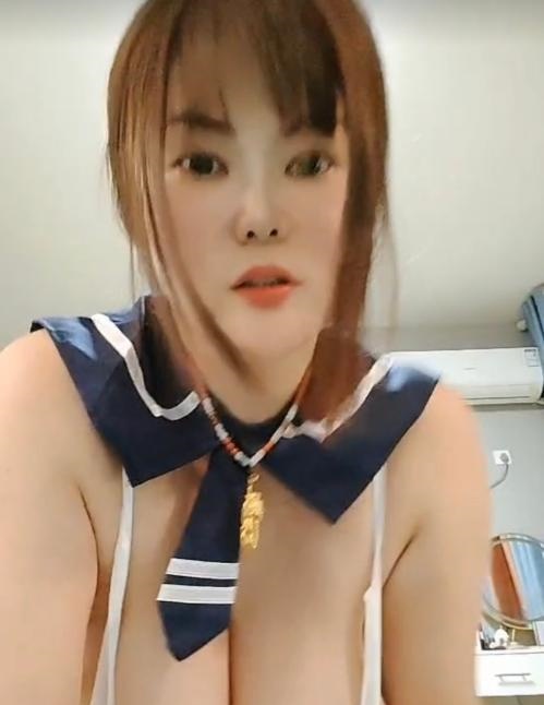 超大G乳少妇