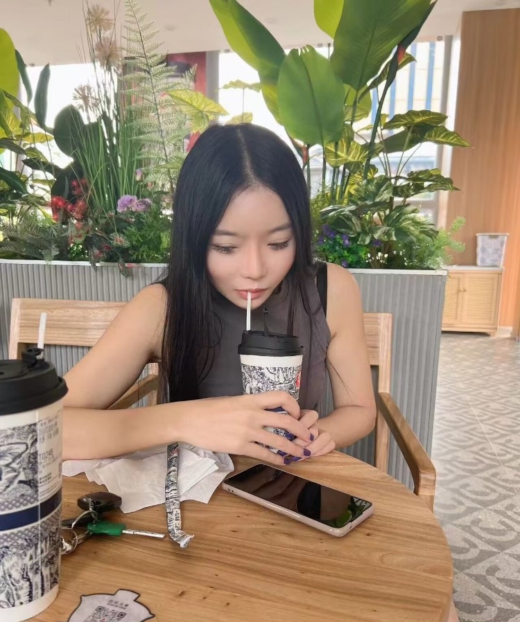 小少妇