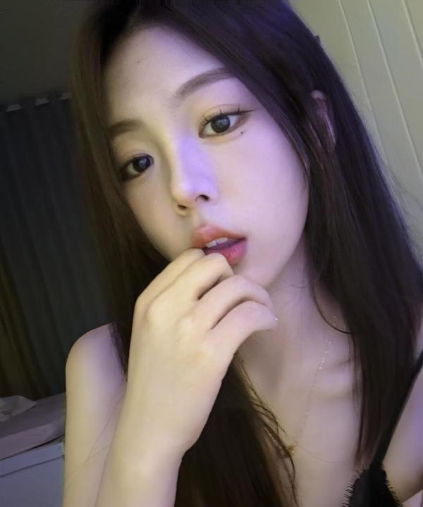 纯欲翘臀大波