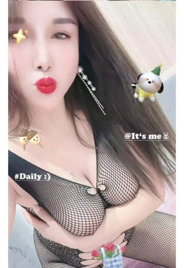 巨乳女神芳芳