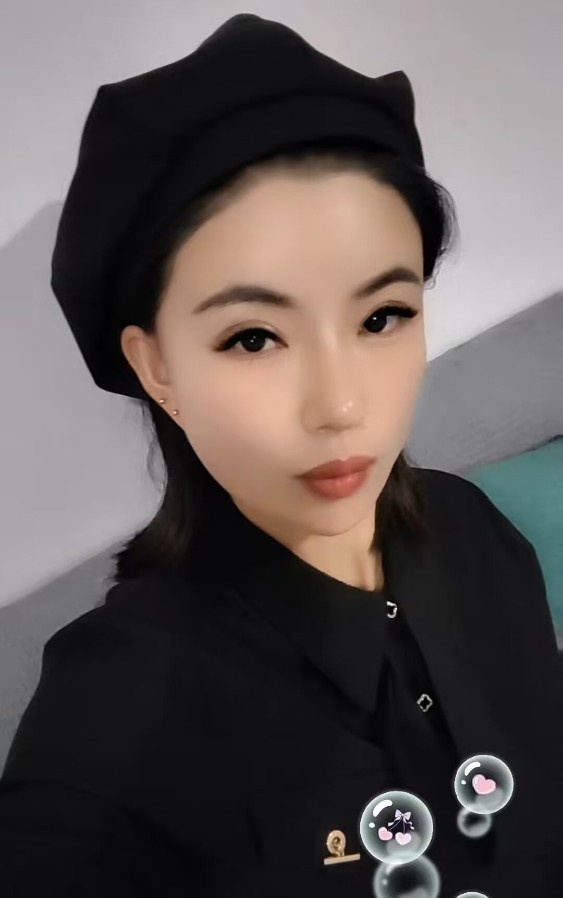 长腿健身少妇