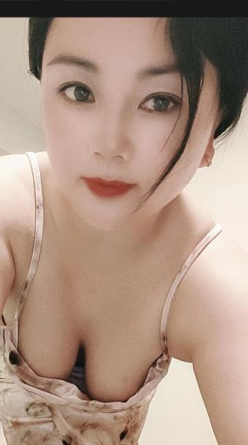 潘家园丰满玲姐
