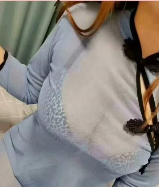 大胸少妇，弄起来骚的很