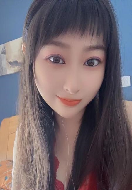 风骚粉嫩妞