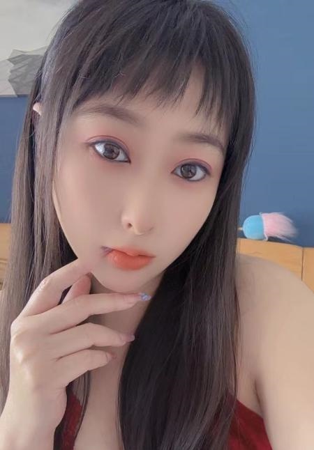 风骚粉嫩妞