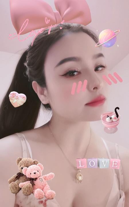 汉口火车站小女人