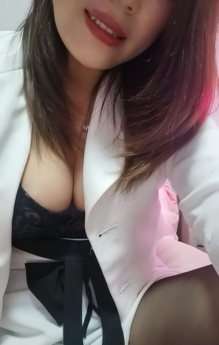 昆明西山区大屁股少妇