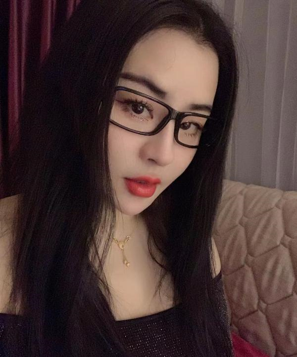 海珠甜美御姐