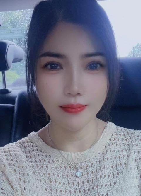 出车梅花园琳琳