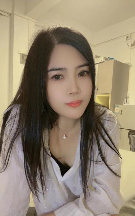 出车梅花园琳琳