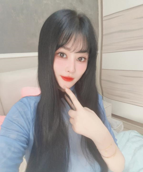 兼职大胸小姐姐