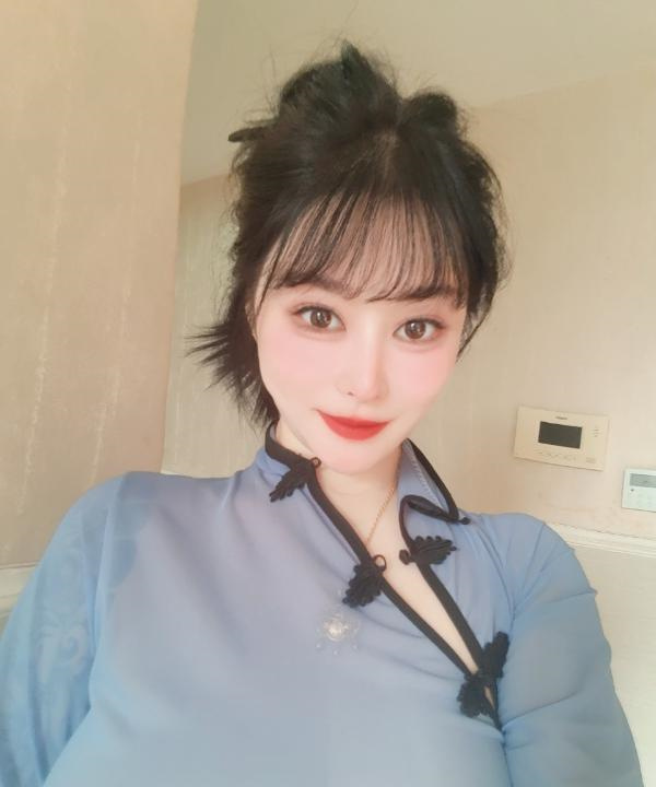 兼职大胸小姐姐