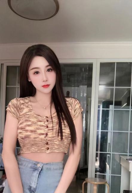 长宁美少妇迪卡尔