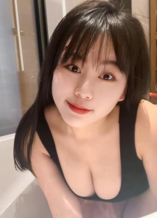 肥臀巨乳悦悦